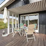 Nashota - 700m From The Sea By Interhome