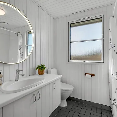 Nashota - 700m From The Sea By Interhome
