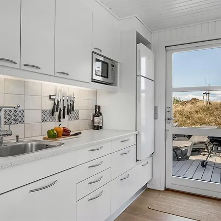 Nashota - 700m From The Sea By Interhome *